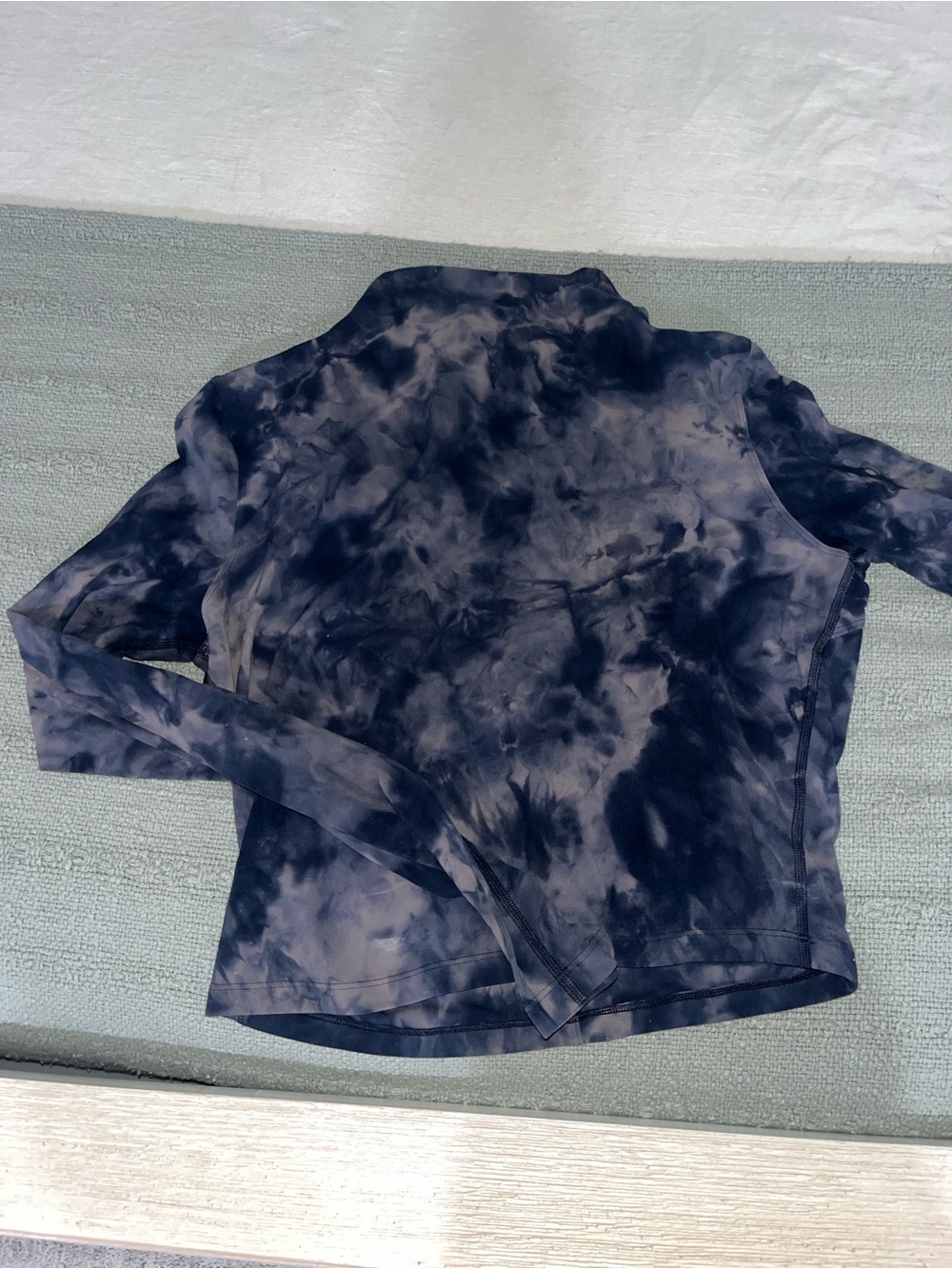 lululemon athletica Navy and Gray Tie-Dye Long Sleeve Top
